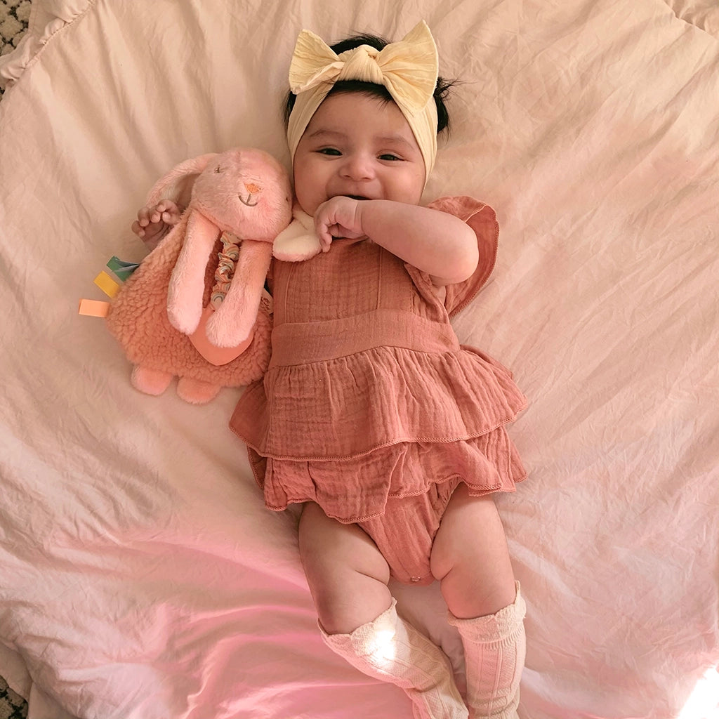 Itzy Friends Lovey Plush (Ana the Bunny)