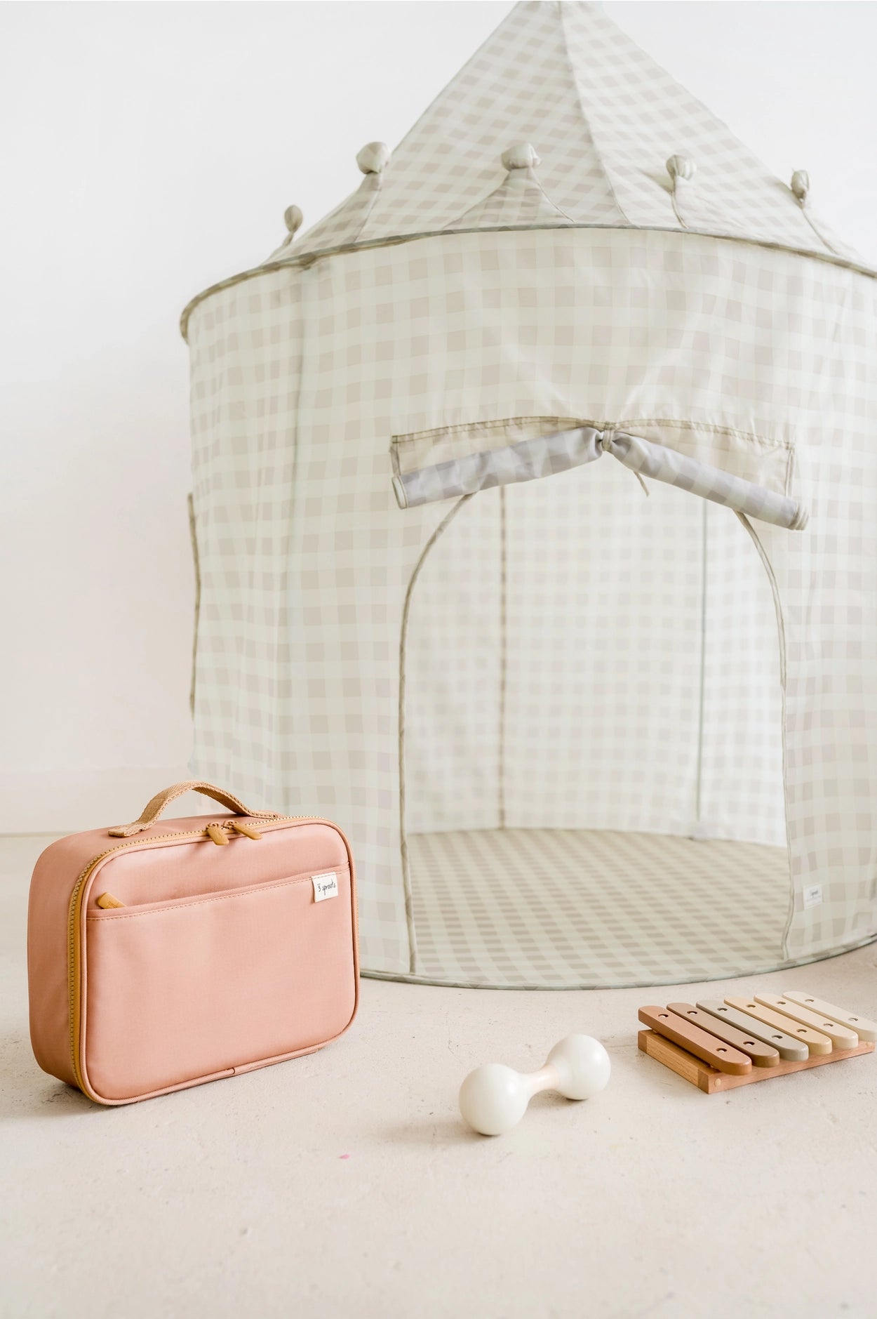 3 Sprouts - Recycled Fabric Play Tent (Gingham Beige)