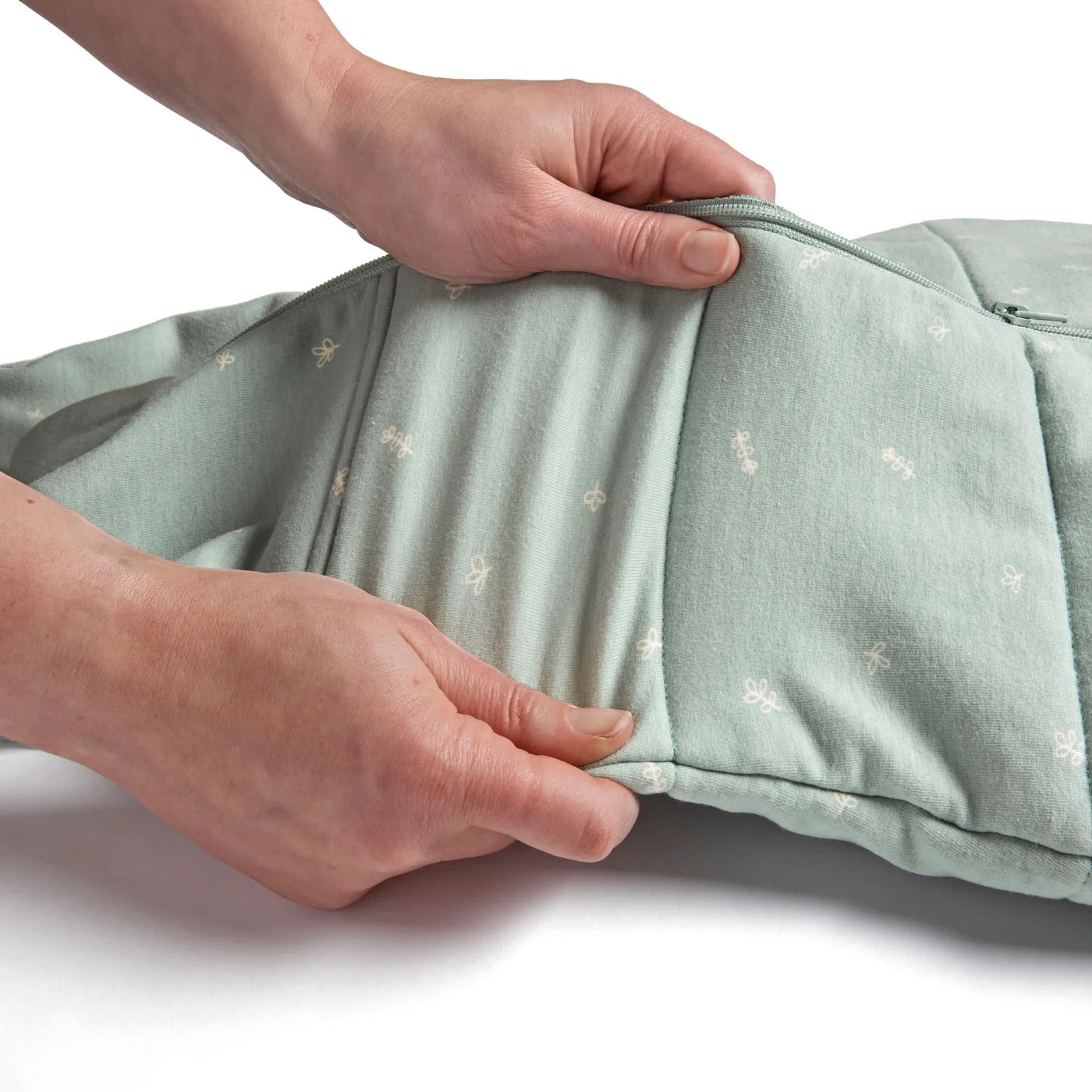Ergo Pouch 2.5 tog Swaddle Bag (Daisies)