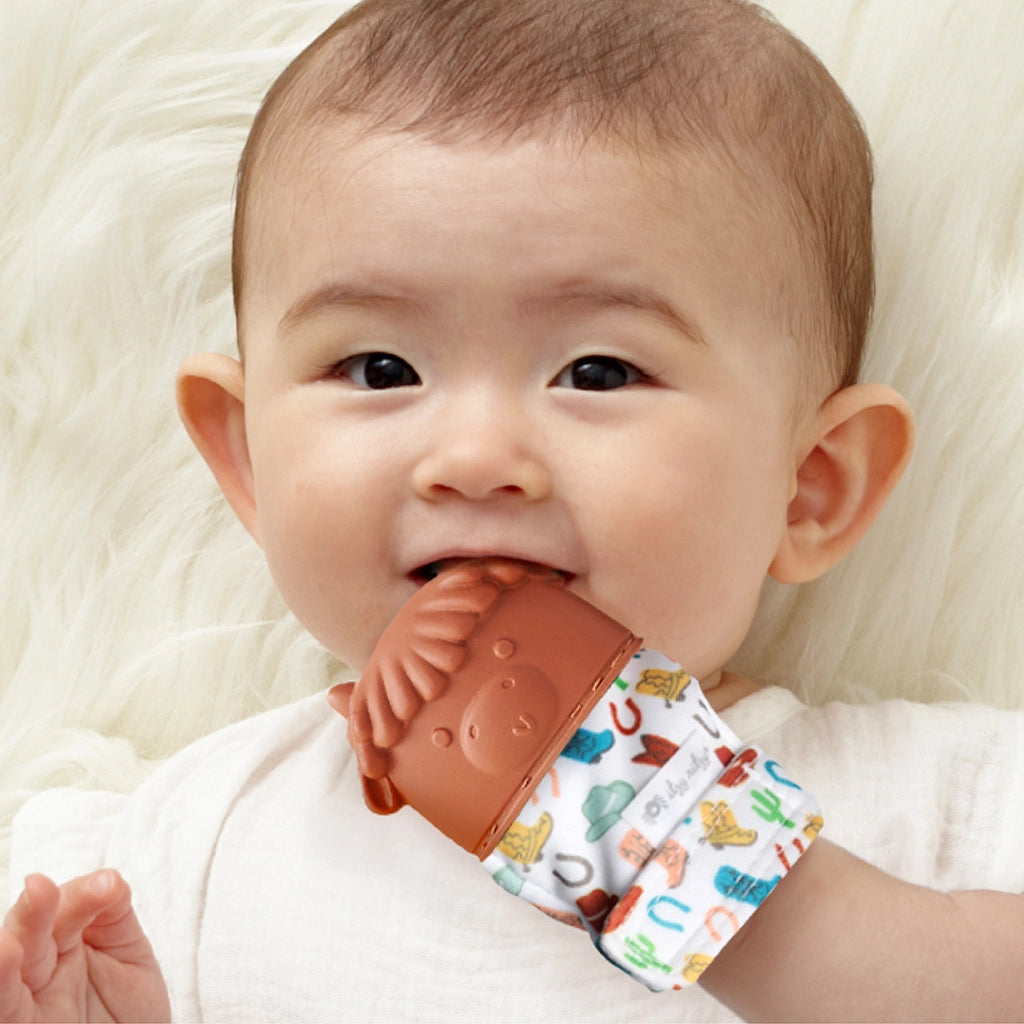 Itzy Ritzy - Silicone Teething Mitt (Highland Cow)