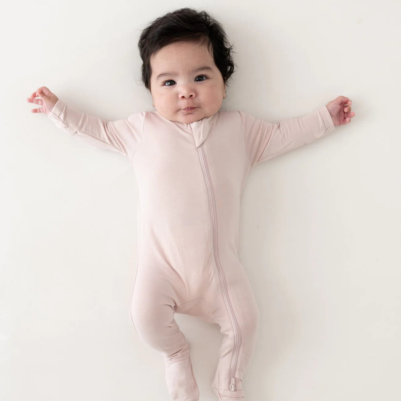Kyte Baby Zippered Footie (Blush)