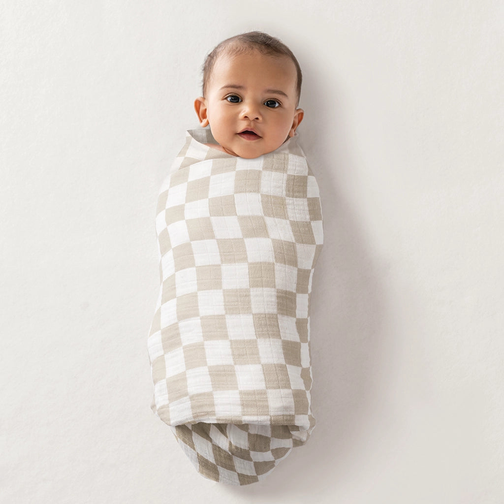 Itzy Ritzy- Breastfeeding Boss - Multipurpose Cover (Toast Checkerboard)
