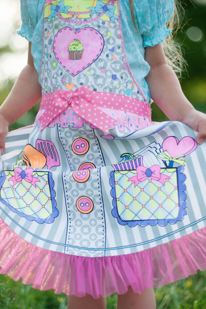 Colour-An-Apron (size 4-6t)