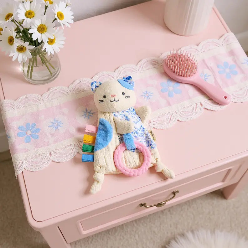 Itzy Ritzy - Bitzy Crinkle - Sensory Toy With Teether (Kitty)