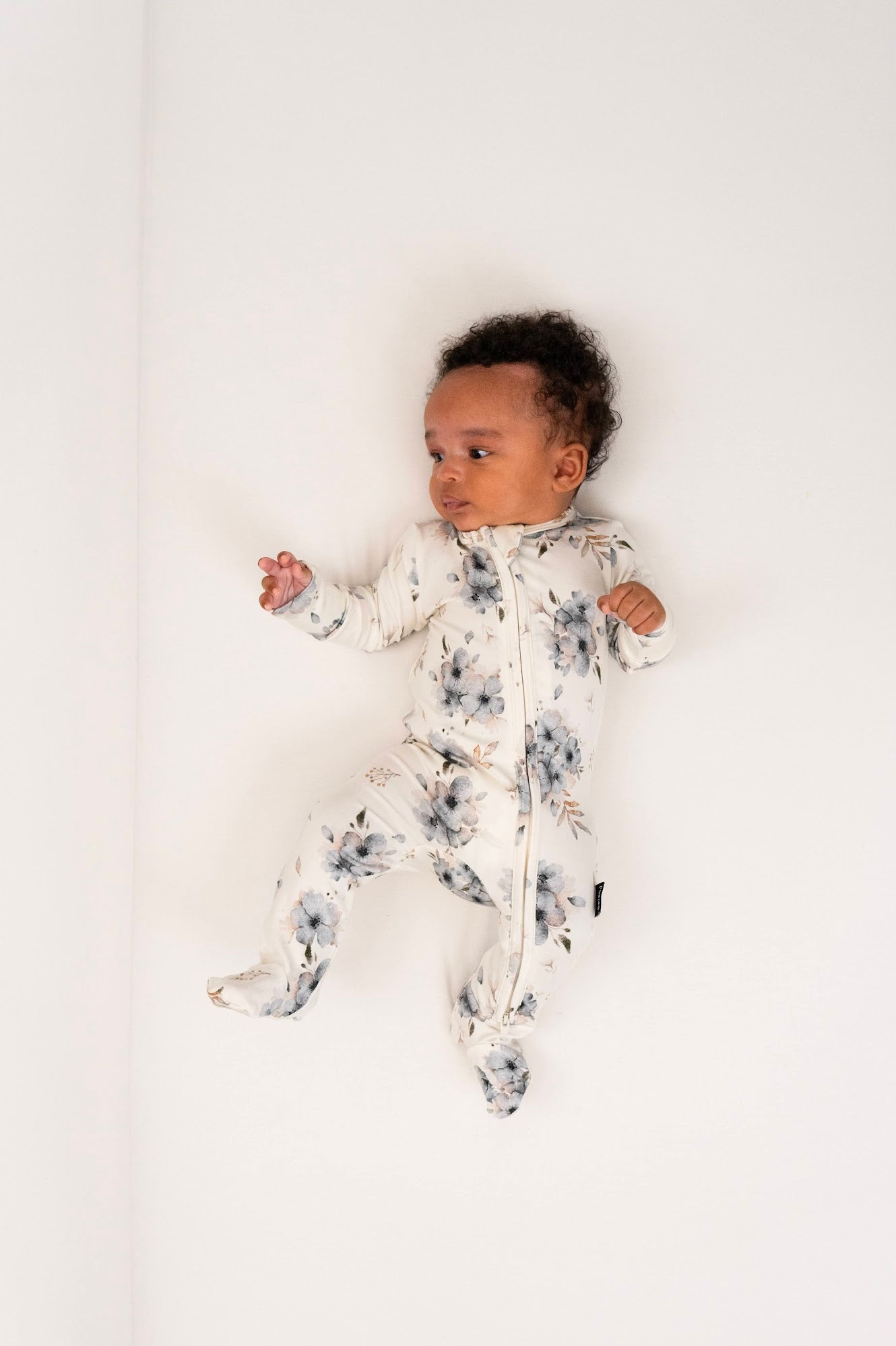 Belan J - Bamboo Footed Sleeper (Frosty Floral)