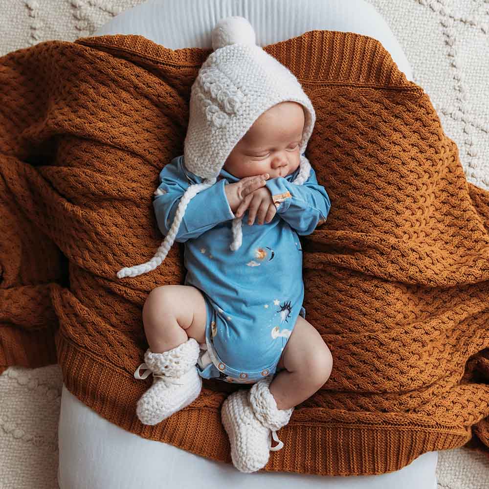 Snuggle Hunny - Merino Wool Bonnet + Booties (Ivory)